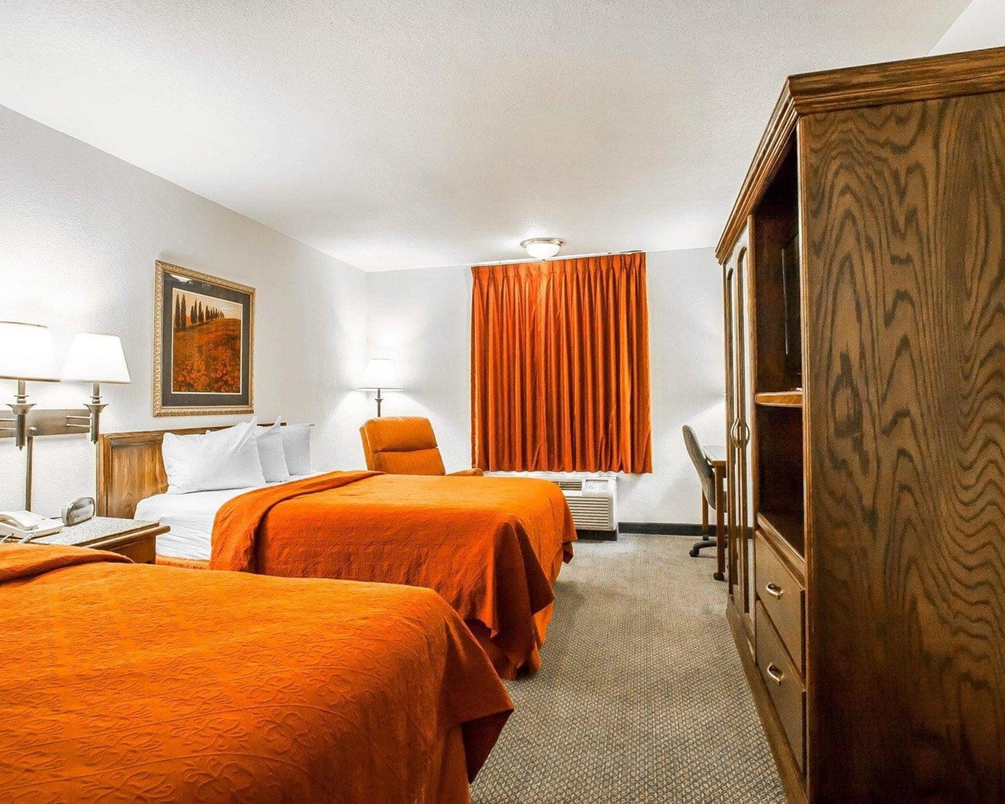 Quality Inn & Suites North Спрингфийлд Екстериор снимка