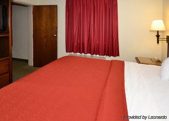 Quality Inn & Suites North Спрингфийлд Стая снимка