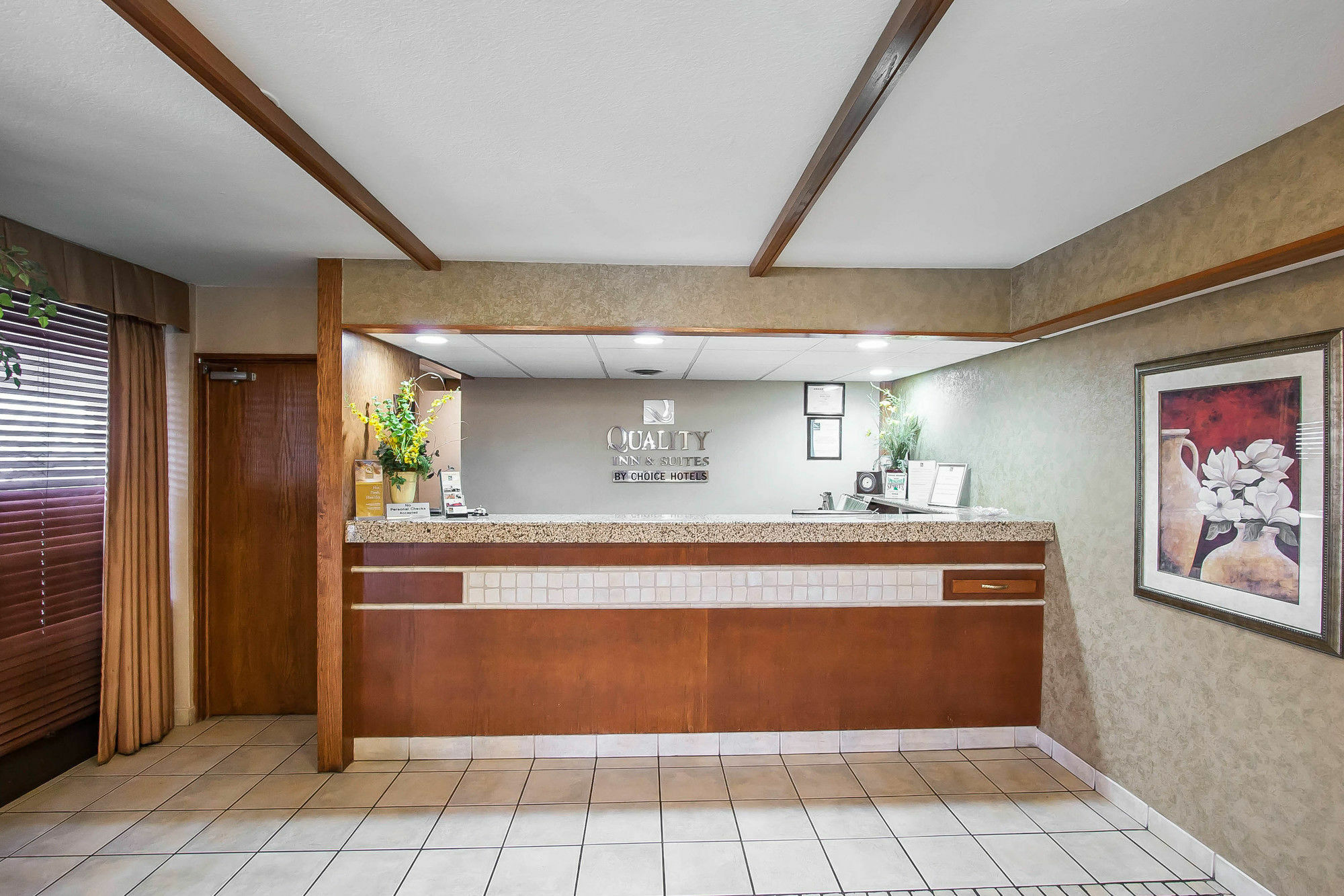 Quality Inn & Suites North Спрингфийлд Екстериор снимка